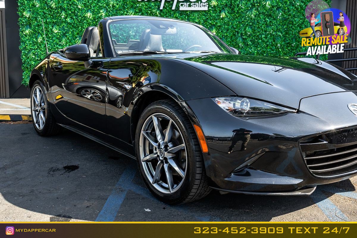 Used 2022 MAZDA MX-5 Miata Grand Touring w/ Weather Package RWD image 4