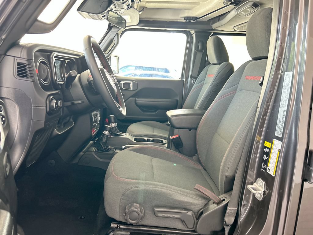 Used 2024 Jeep Wrangler Unlimited Rubicon AWD/4WD image 10