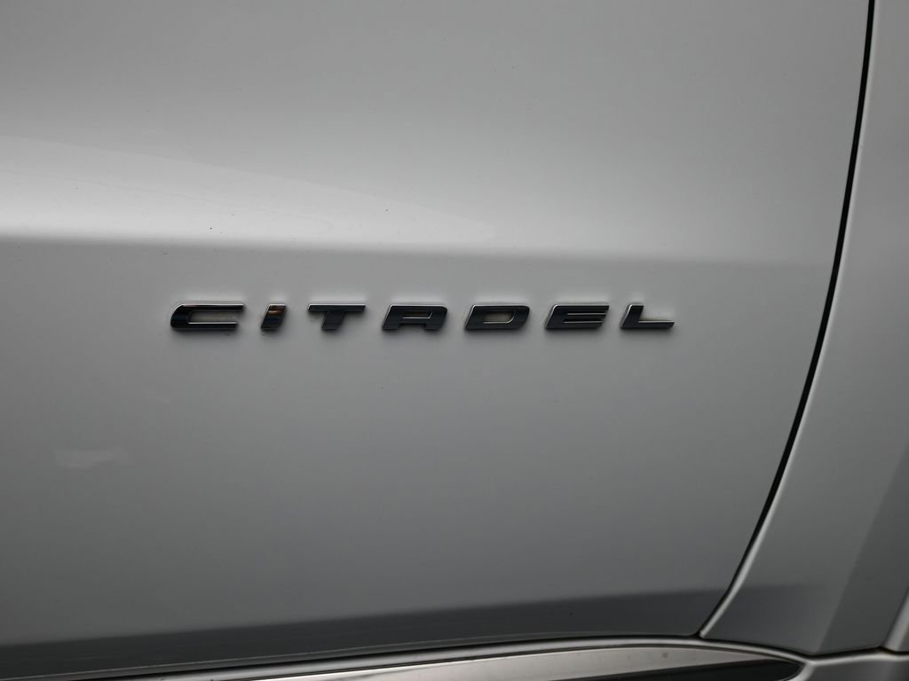 Used 2020 Dodge Durango Citadel w/ Technology Group image 9