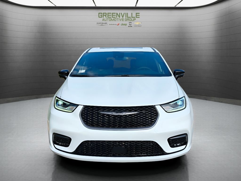 New 2026 Chrysler Pacifica Select image 9