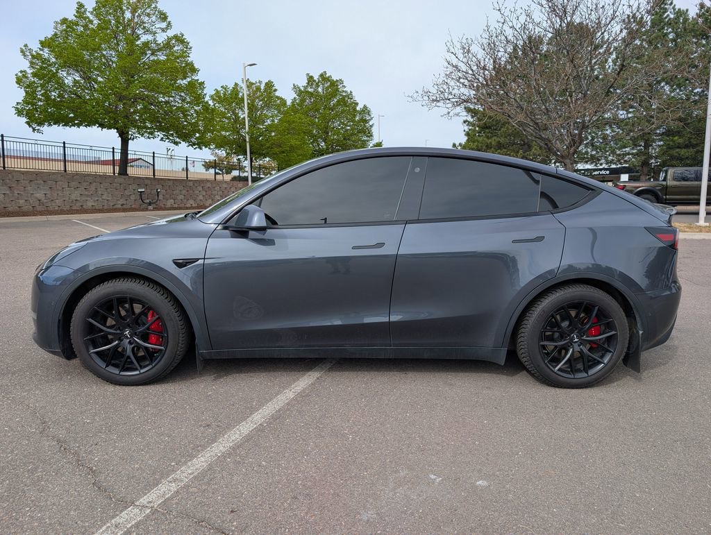 Used 2021 Tesla Model Y Performance AWD/4WD image 3