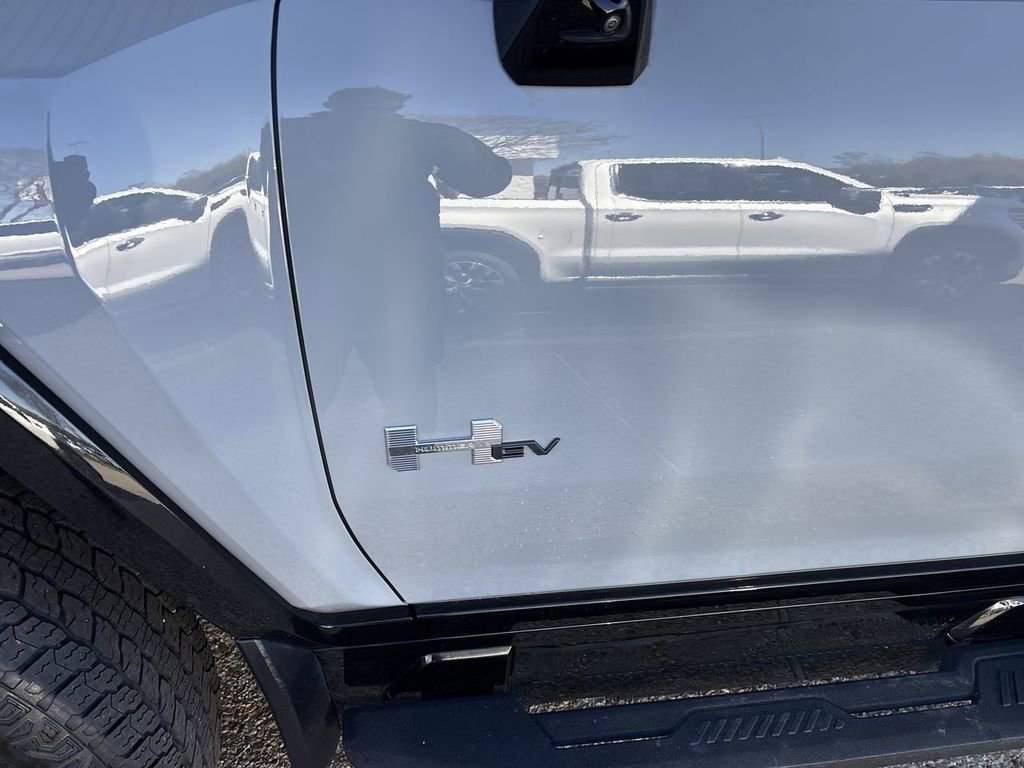 Certified 2025 GMC Hummer EV 2X image 33