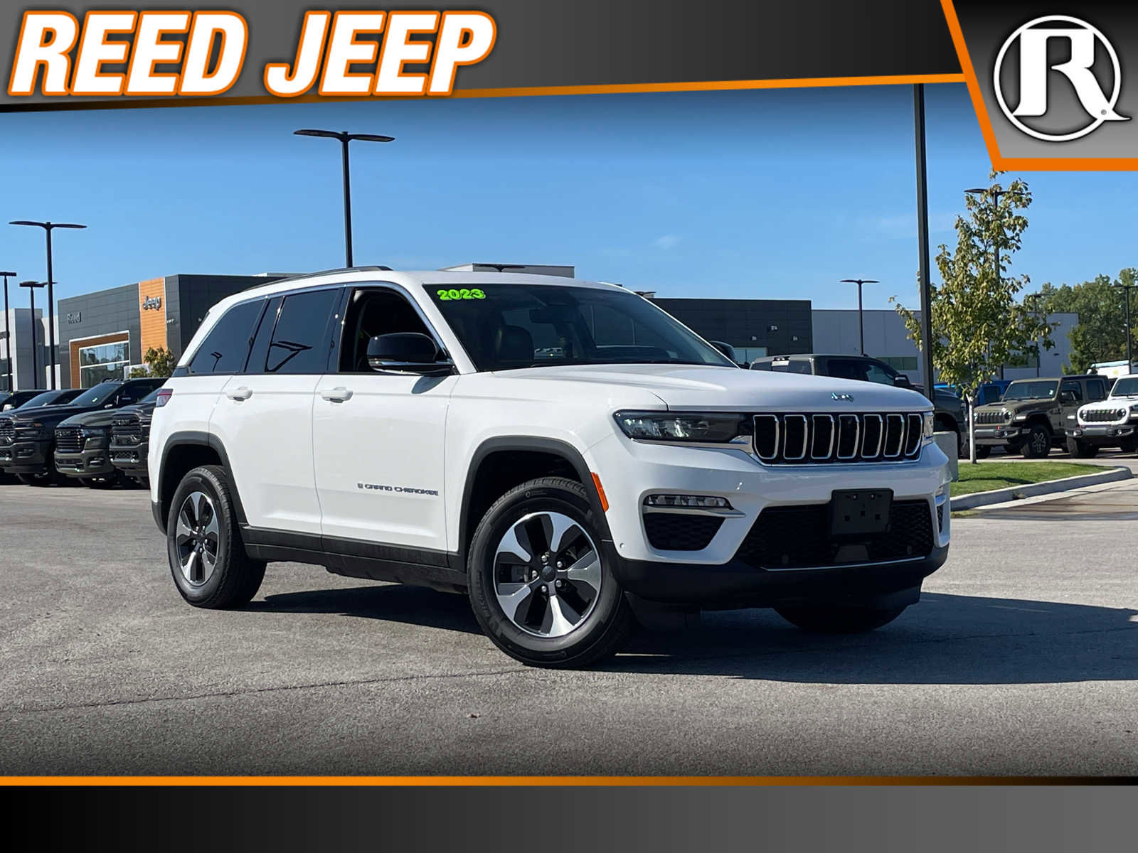 Certified 2023 Jeep Grand Cherokee 4WD 4xe w/ Luxury Tech Group II image 1