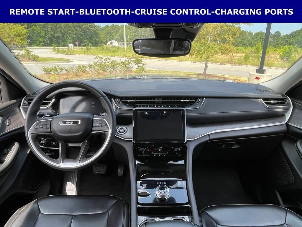 Used 2023 Jeep Grand Cherokee L Limited AWD/4WD image 13
