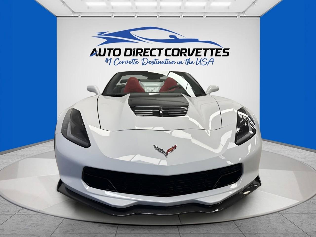 Used 2015 Chevrolet Corvette Z06 w/ 3LZ Preferred Equipment Group RWD image 4