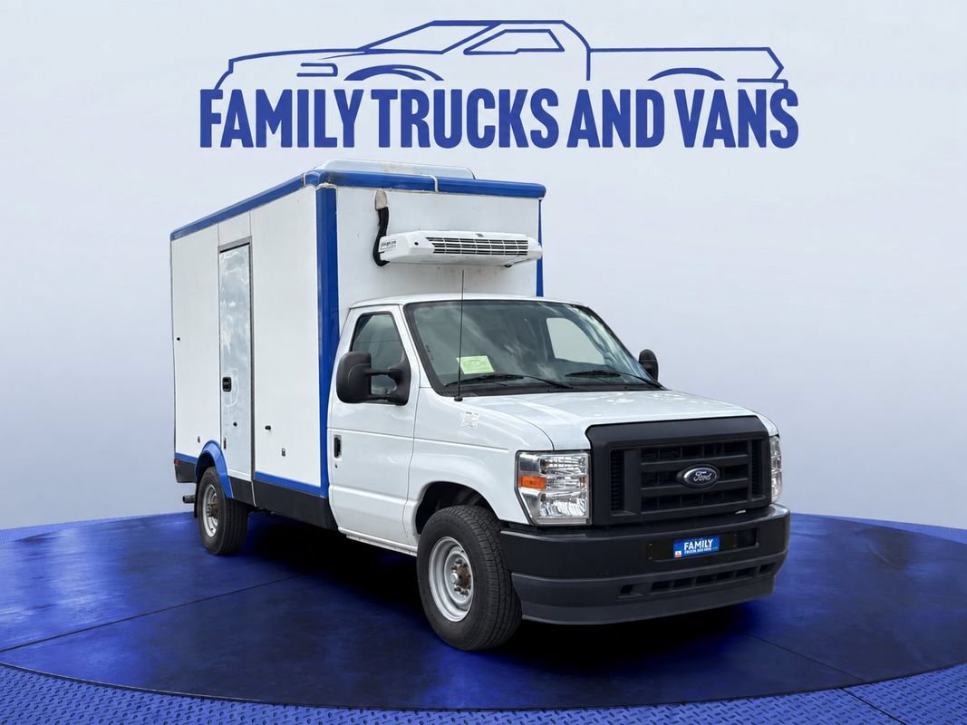Used 2024 Ford E-350 and Econoline 350 Super Duty w/ Power Windows & Locks Group RWD image 7