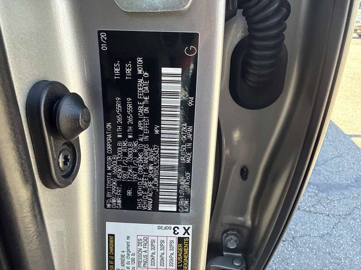 Used 2020 Lexus GX 460 Luxury w/ Luxury Sport Package AWD/4WD image 33