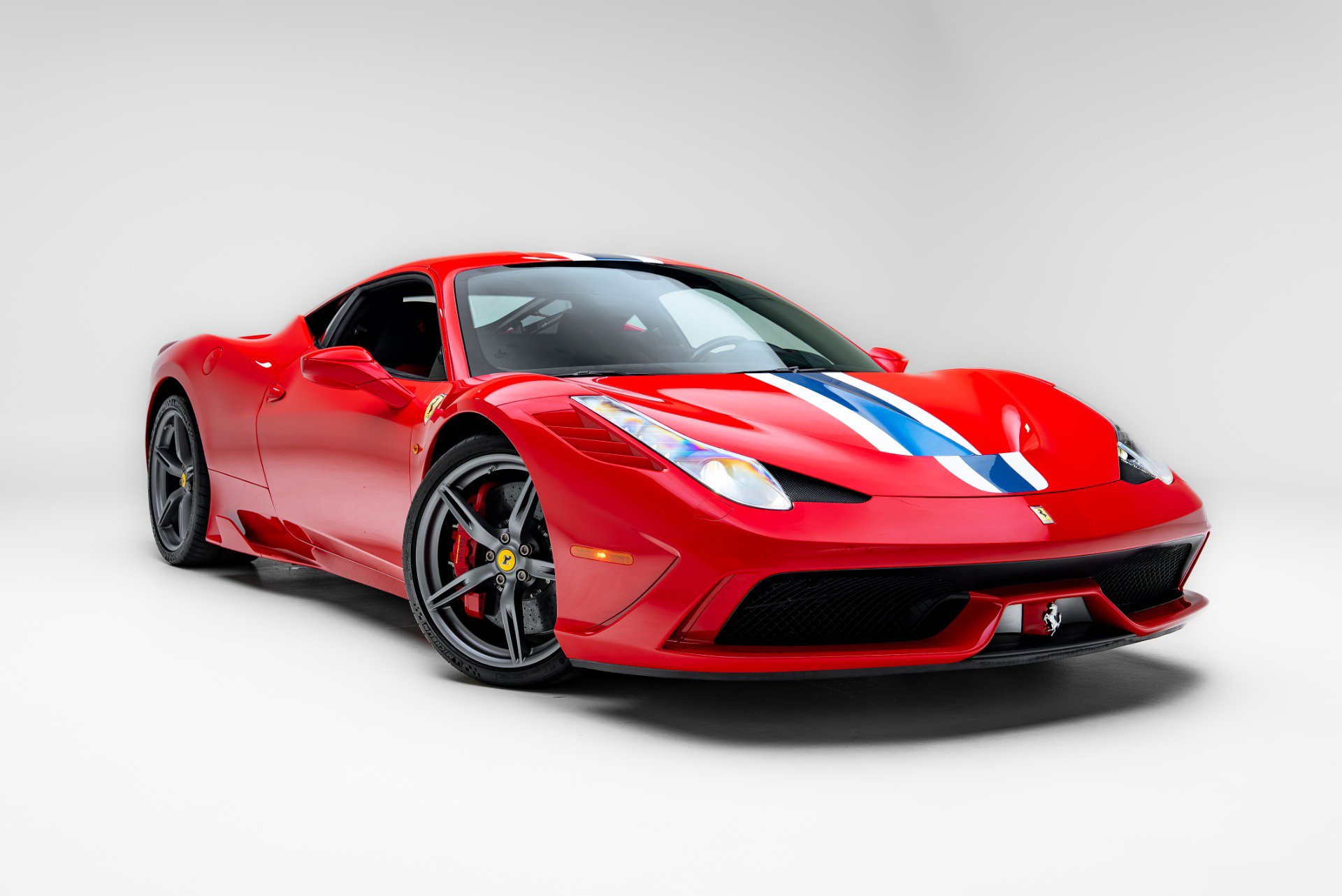 Used 2015 Ferrari 458 Speciale Coupe RWD image 27