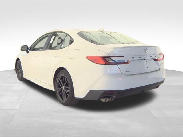 Used 2025 Toyota Camry SE FWD image 5