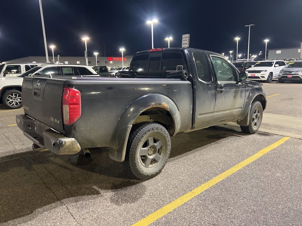 Used 2007 Nissan Frontier SE w/ SE Value Truck Pkg image 2