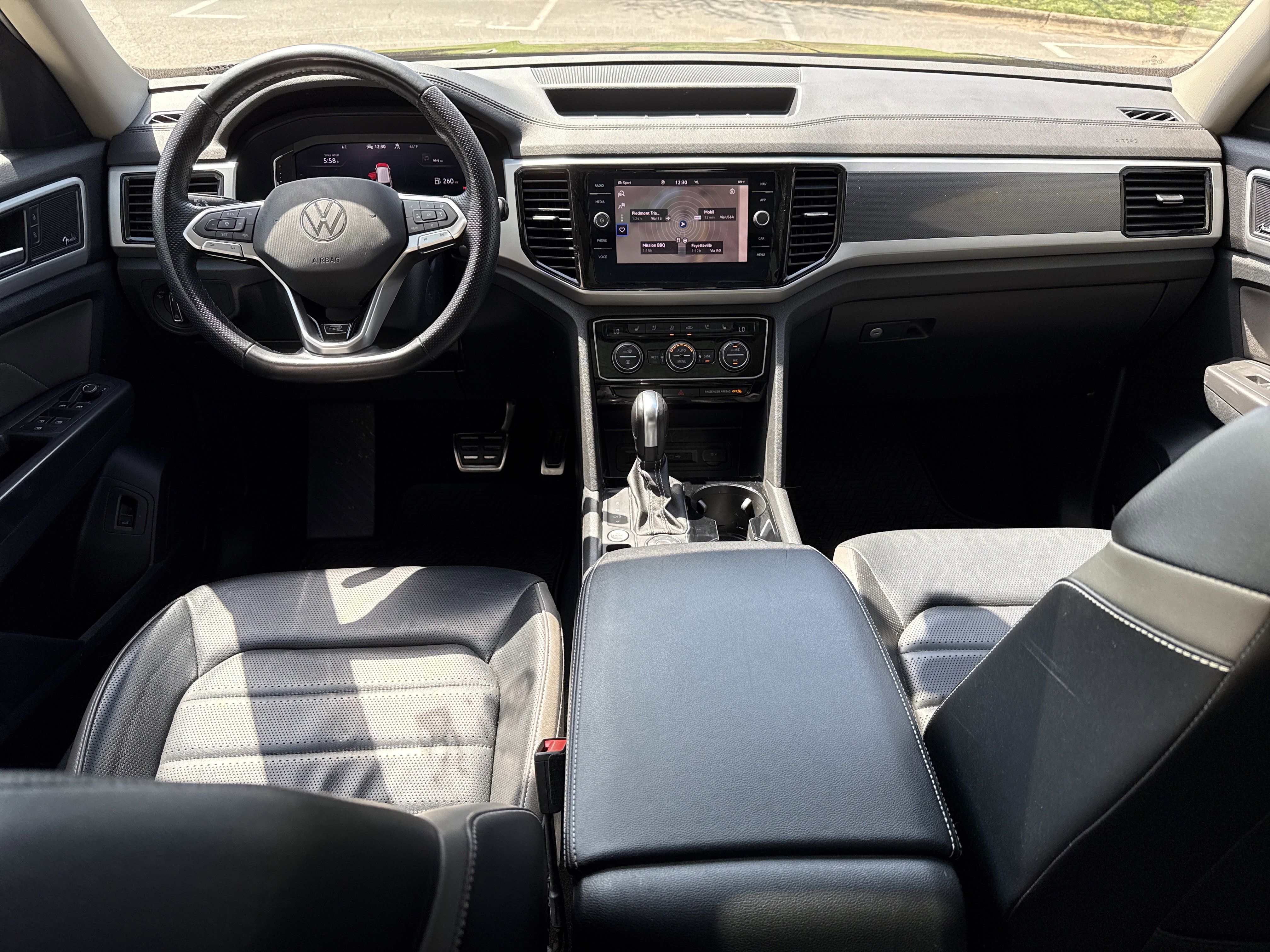 Used 2022 Volkswagen Atlas SEL Premium AWD/4WD image 30