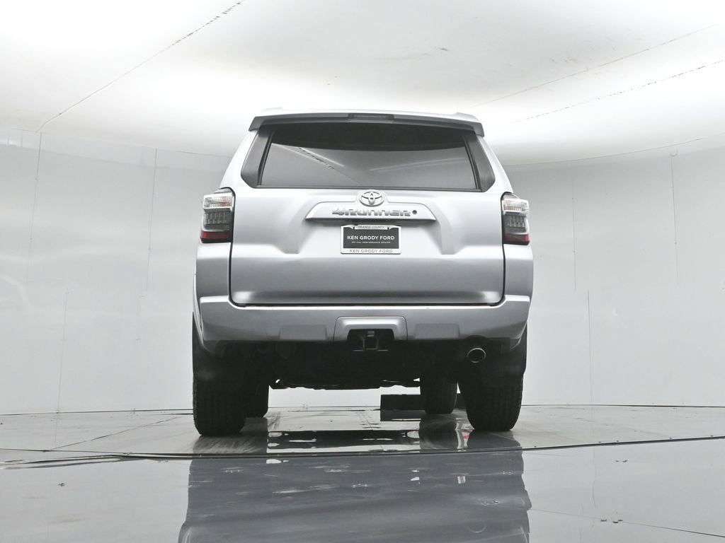 Used 2018 Toyota 4Runner SR5 Premium RWD image 53