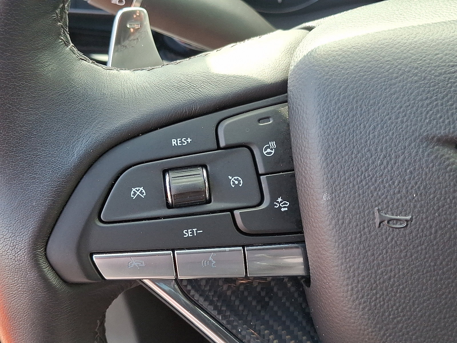 Certified 2024 Cadillac XT6 Sport w/ Technology Package image 19