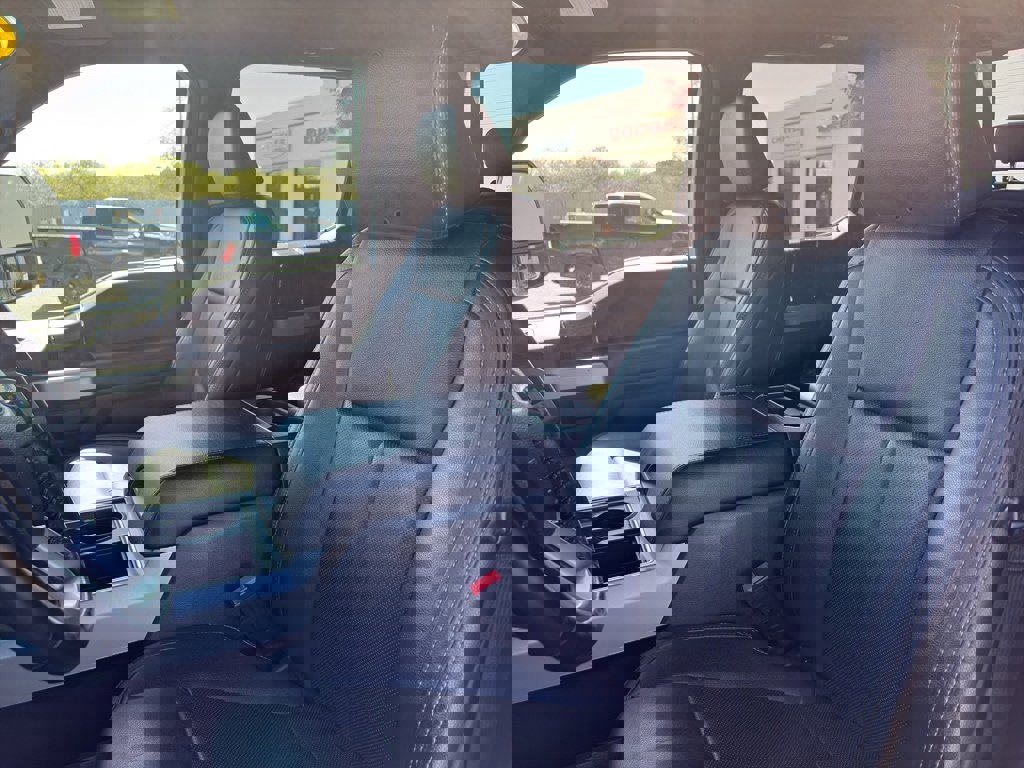 Used 2022 Ford F250 Lariat w/ Tremor Off-Road Package image 8