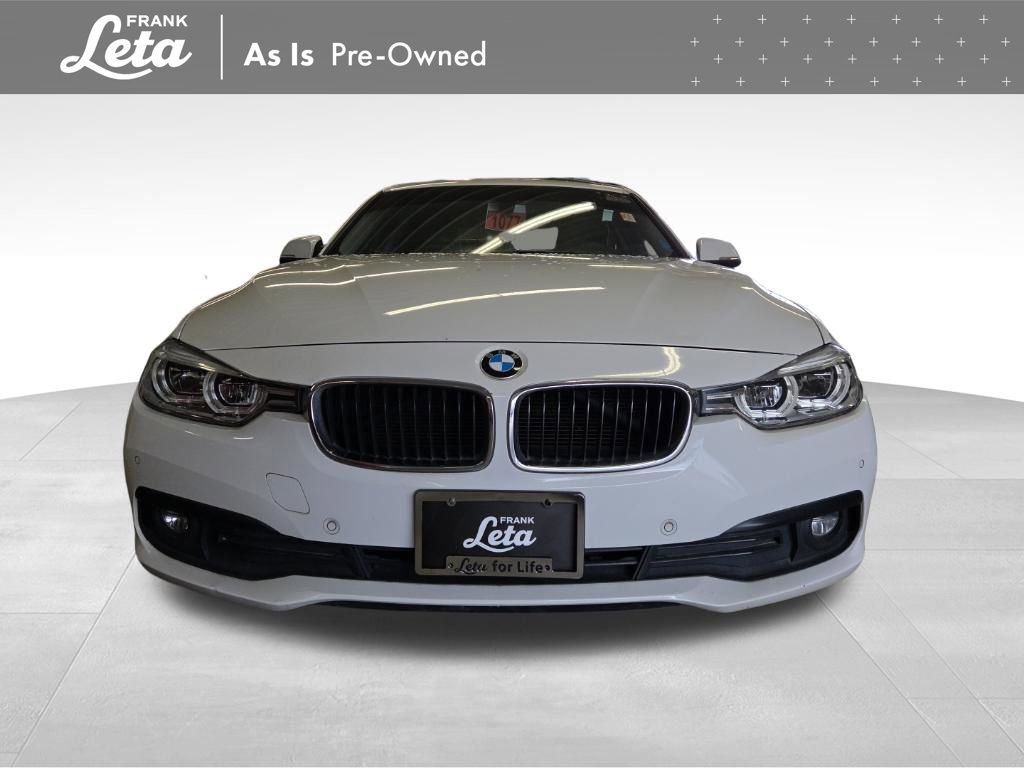 Used 2018 BMW 320i Sedan RWD image 10