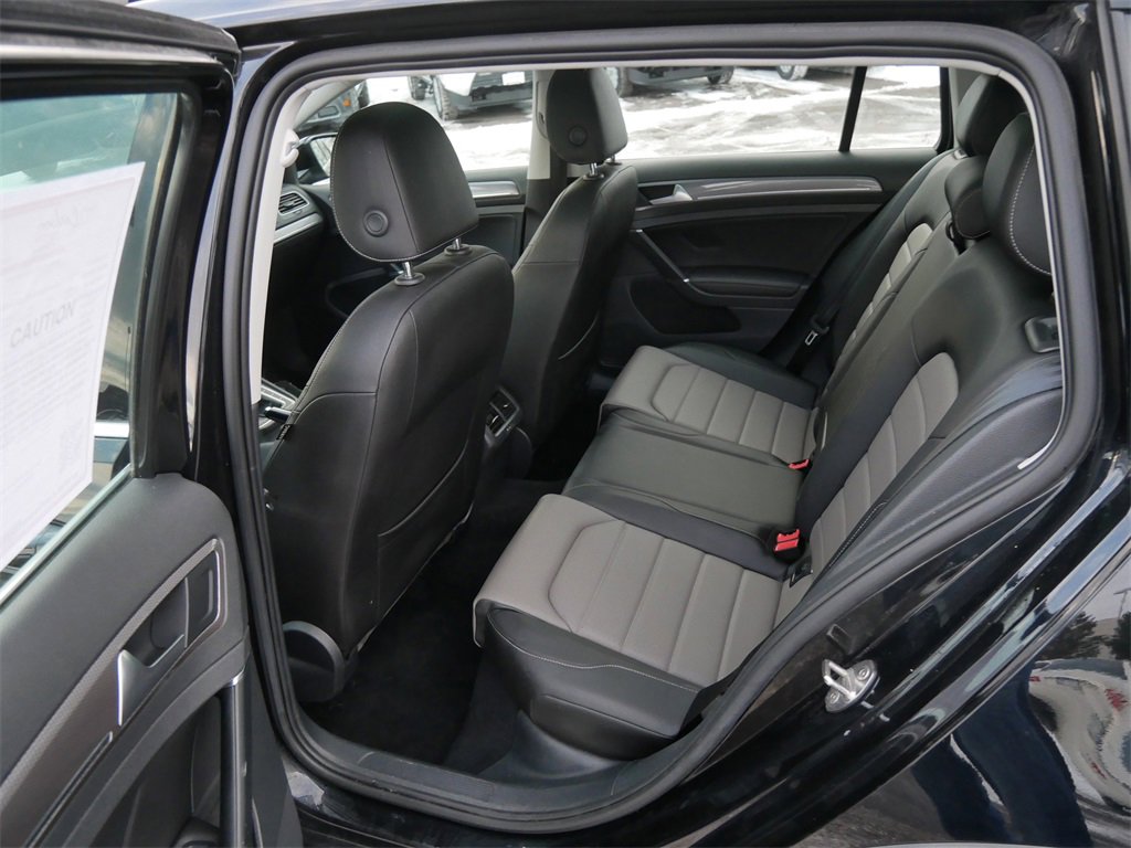 Used 2017 Volkswagen Golf Alltrack SEL image 11