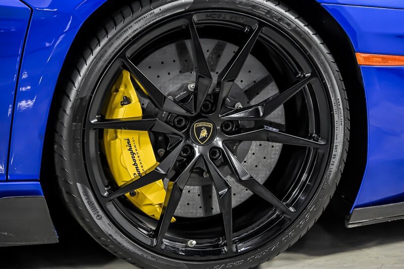 Used 2014 Lamborghini Aventador LP 700-4 AWD/4WD image 15