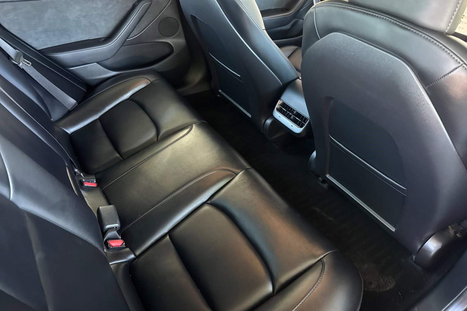 Used 2023 Tesla Model 3 Standard Range RWD image 30