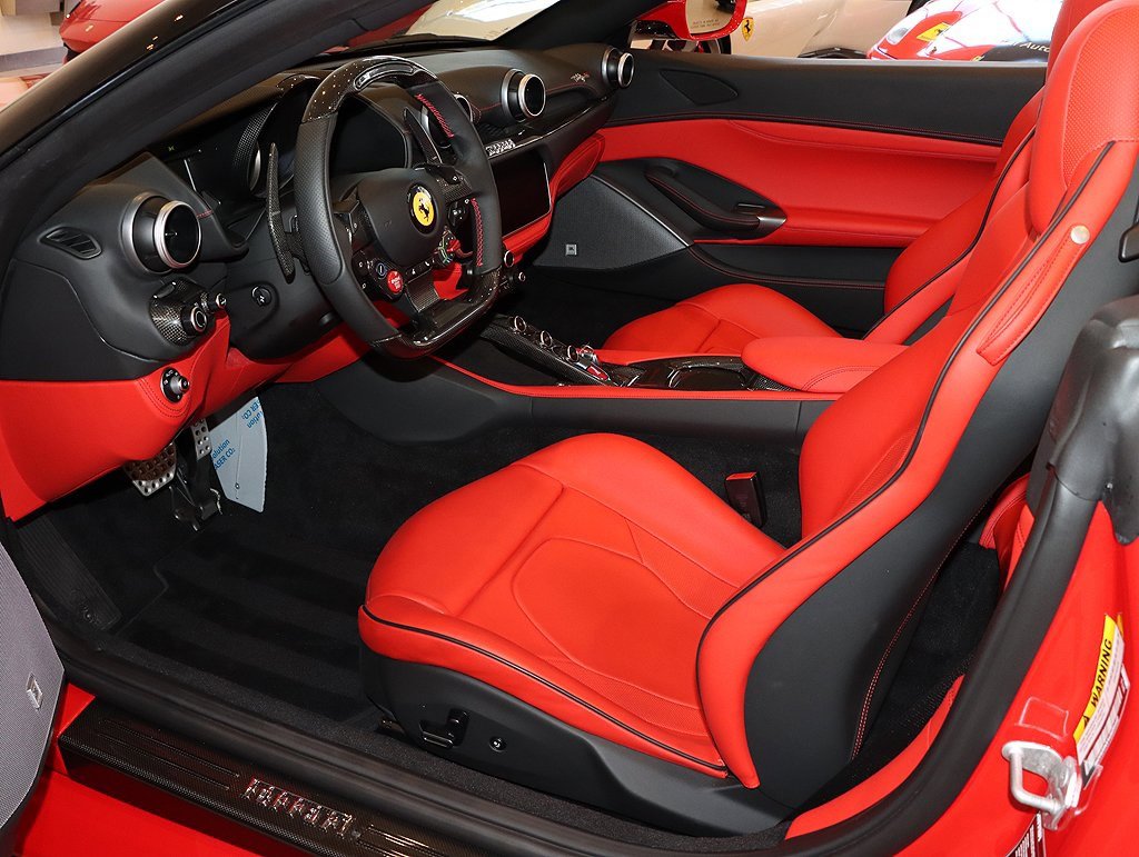 Certified 2022 Ferrari Portofino M image 4