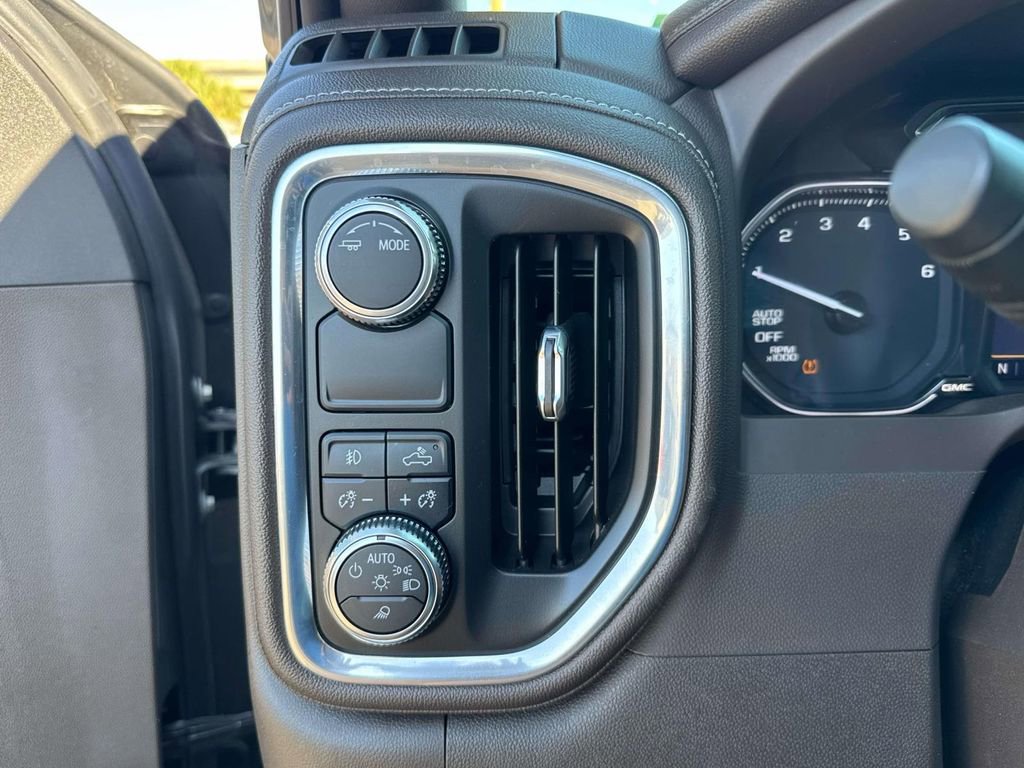 Used 2022 GMC Sierra 1500 SLT image 28