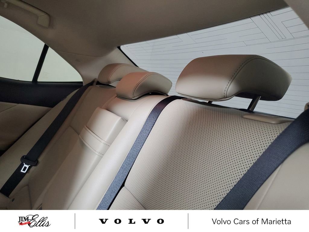 Used 2018 Lexus IS 300 w/ Accessory Package 2 image 13