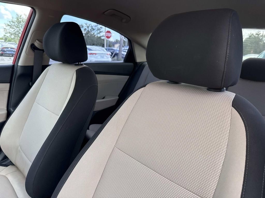 Used 2018 Hyundai Accent SE FWD image 25