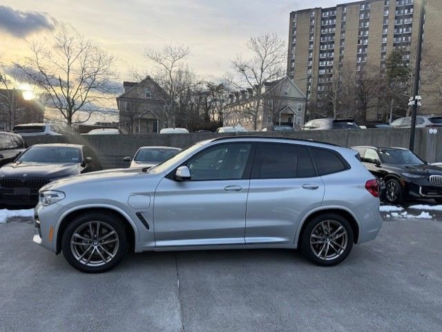 Used 2021 BMW X3 xDrive30e w/ M Sport Package image 5
