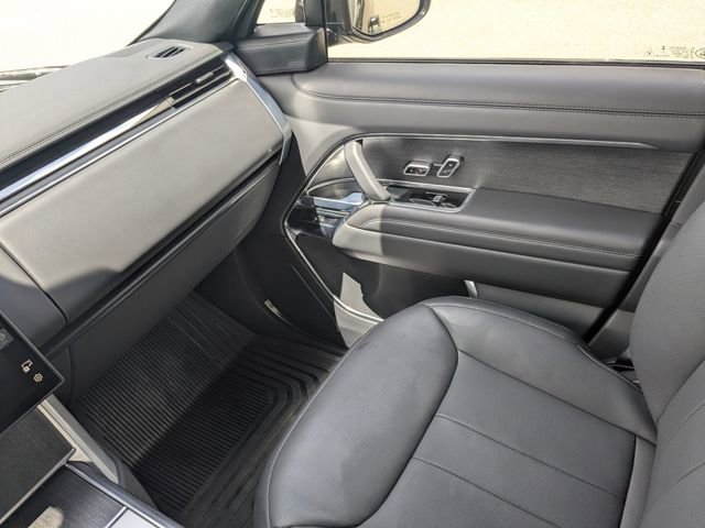 Used 2025 Land Rover Range Rover SE AWD/4WD image 16