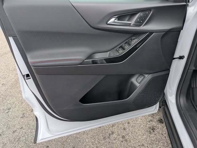 New 2026 Chevrolet Equinox RS w/ Convenience Package III FWD image 9
