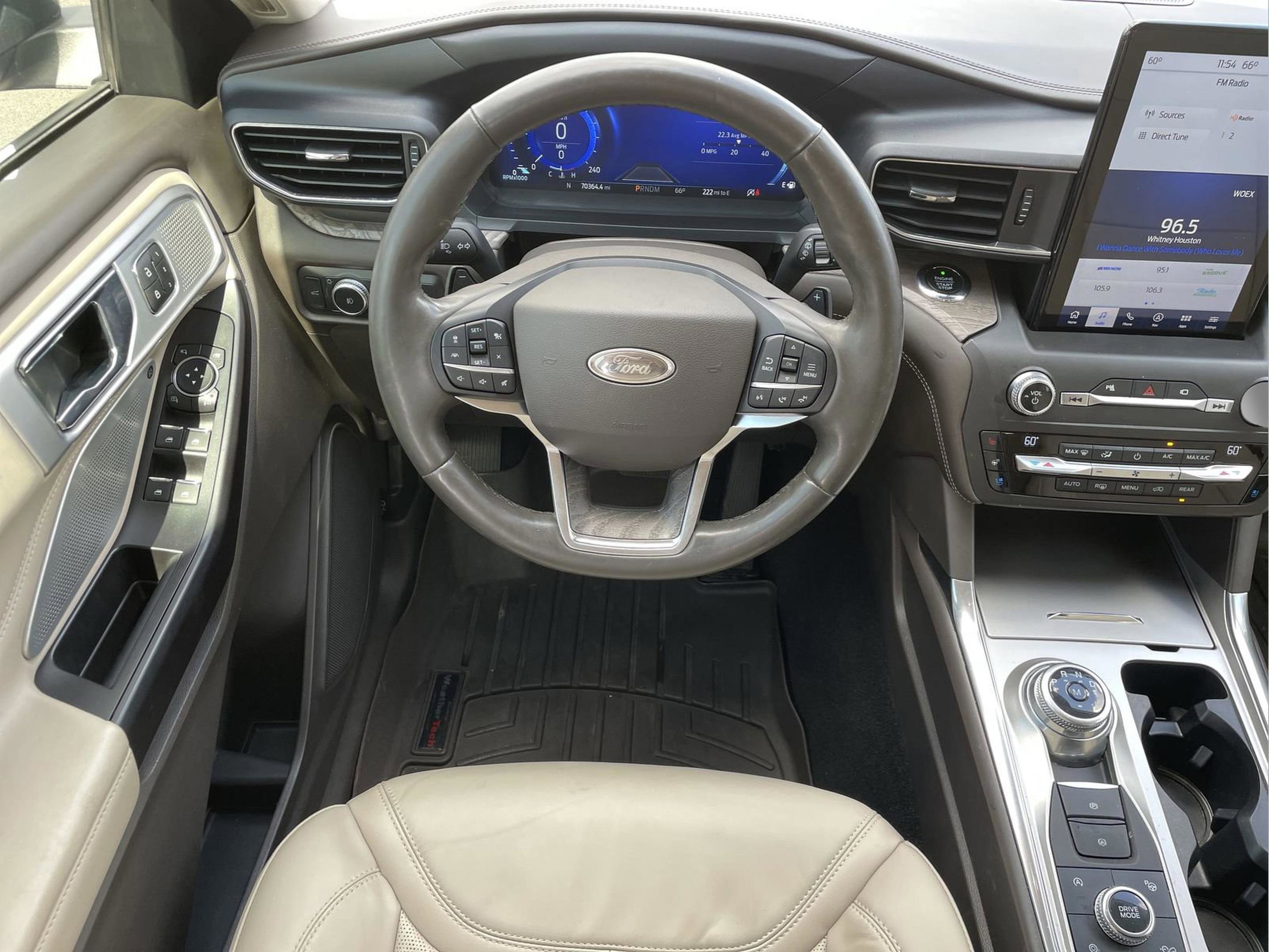 Used 2020 Ford Explorer Platinum w/ Premium Technology Package image 11