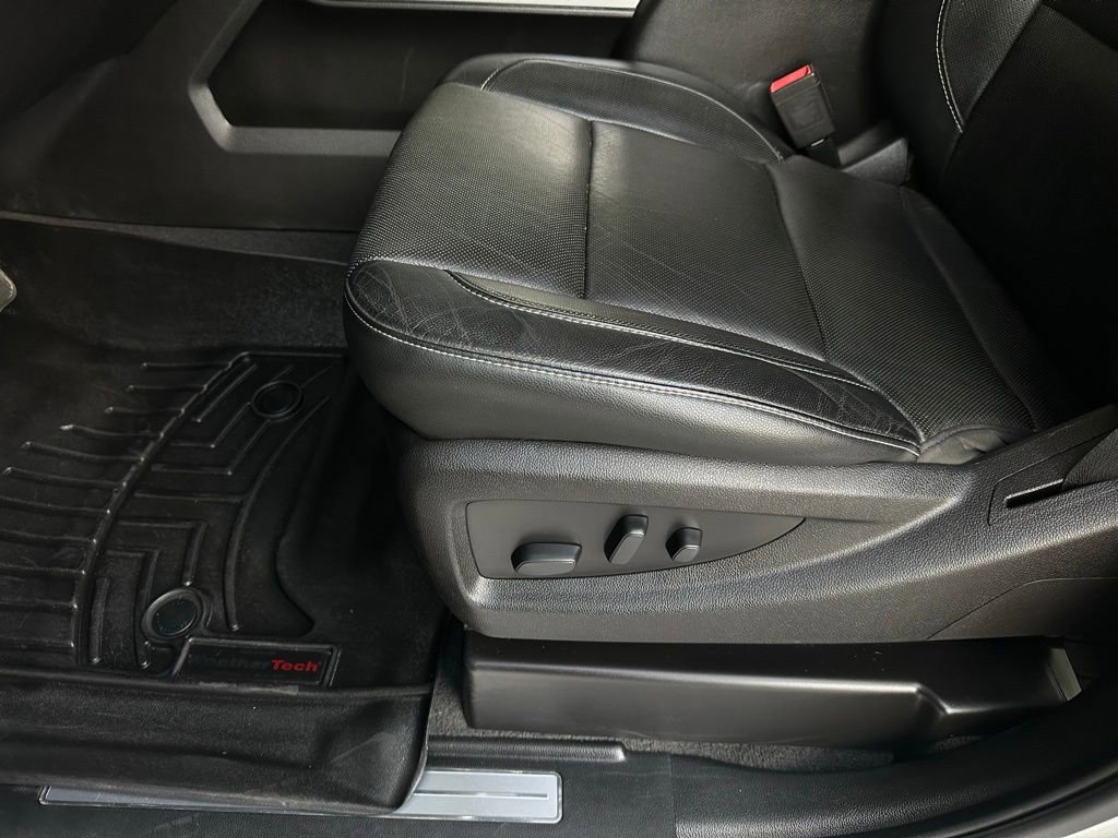 Used 2019 Chevrolet Silverado 3500 LTZ w/ LTZ Plus Package AWD/4WD image 12