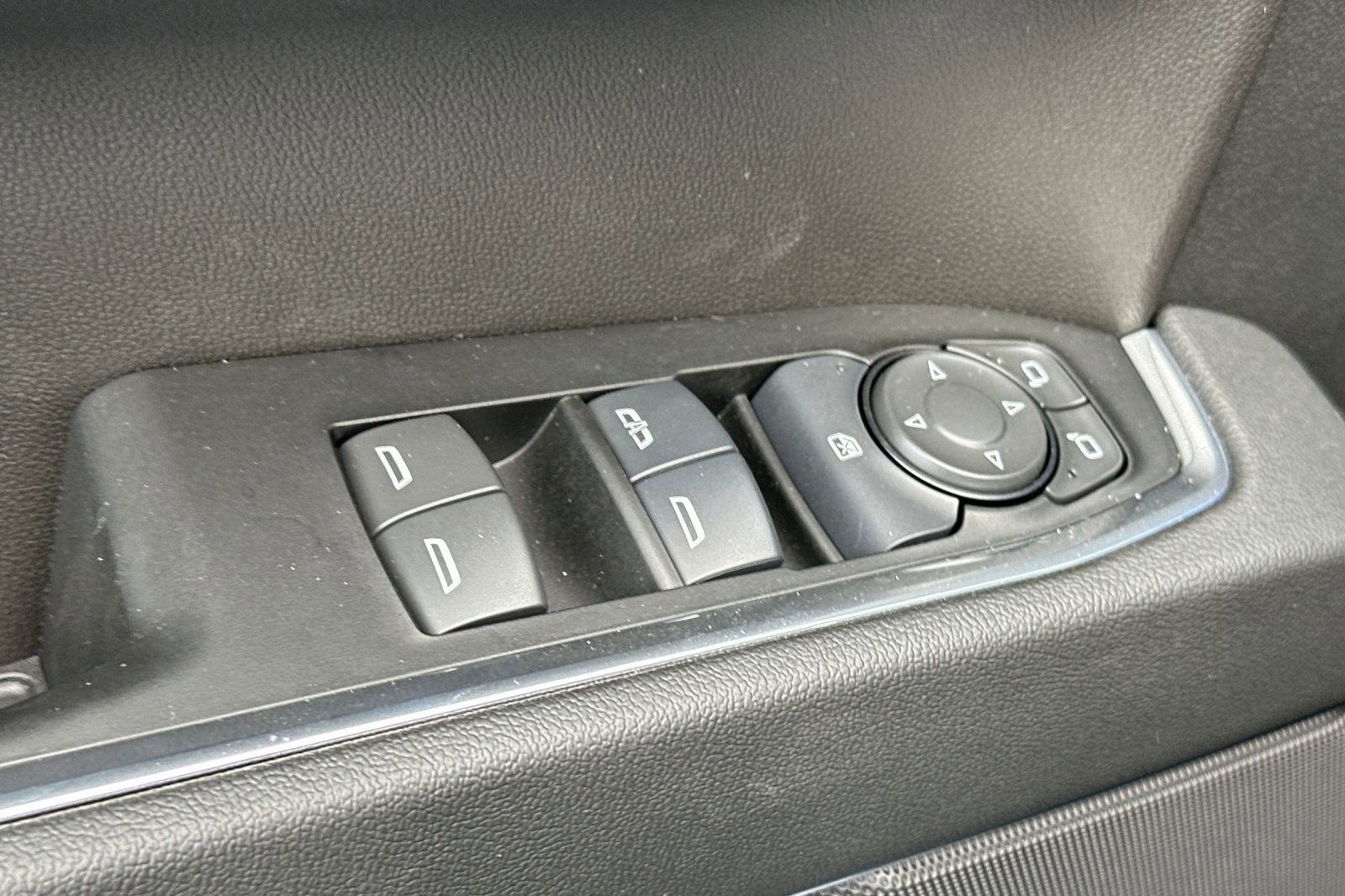 New 2025 Chevrolet Silverado 1500 LT w/ Texas Edition Plus image 12