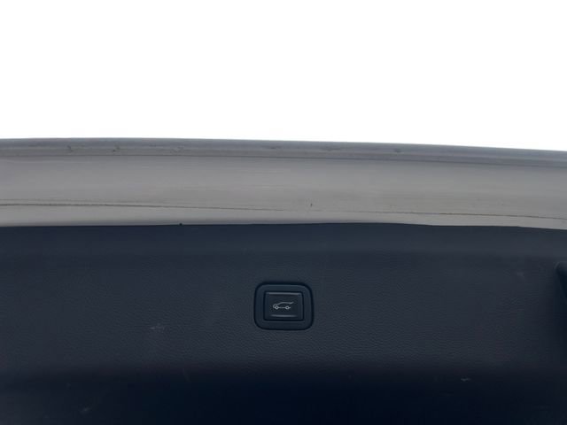 Used 2021 Buick Enclave Essence image 24