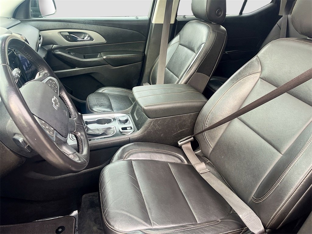 Used 2021 Chevrolet Traverse RS image 22