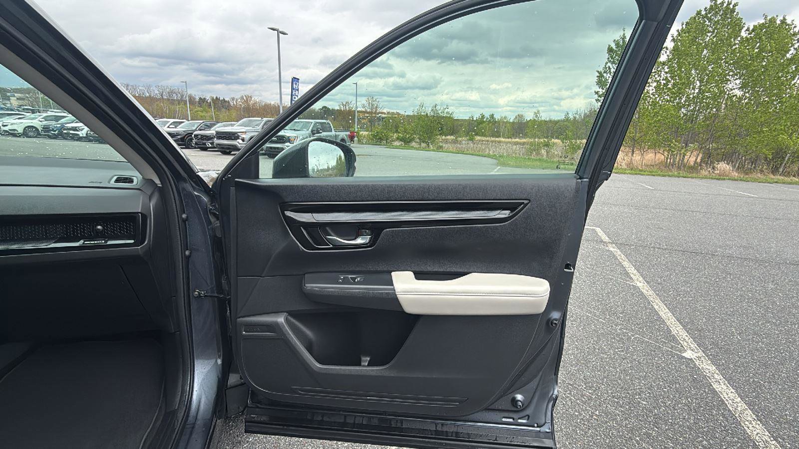 Used 2023 Honda CR-V EX-L image 15