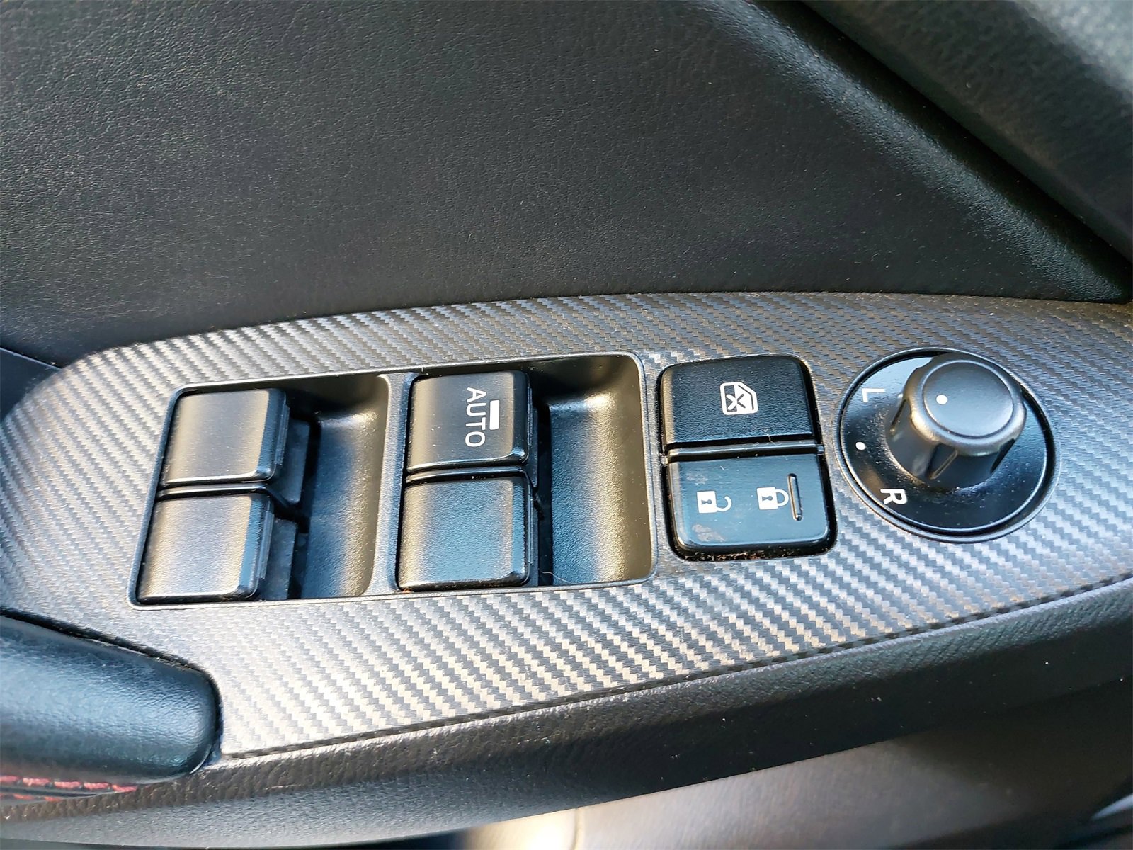 Used 2016 MAZDA MAZDA3 s Touring image 31