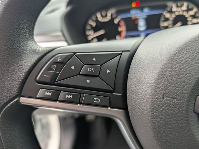 New 2025 Nissan Altima 2.5 SV image 18