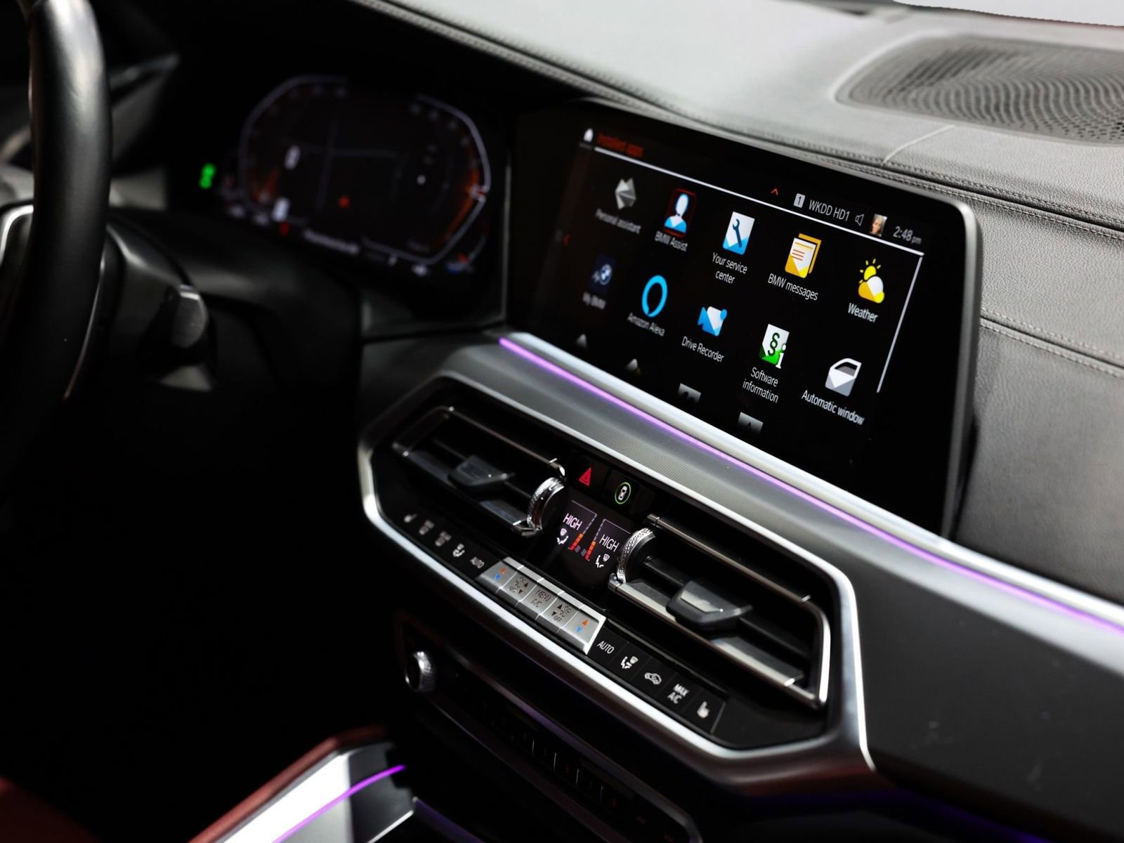 Used 2022 BMW X6 xDrive40i w/ Executive Package image 36