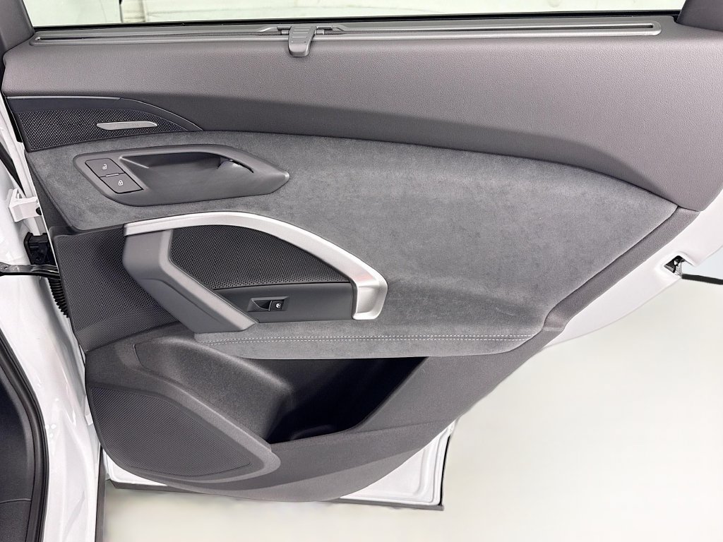 New 2026 Audi SQ5 Premium Plus AWD/4WD image 27