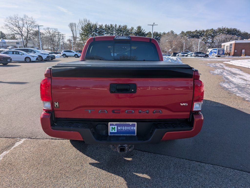 Used 2017 Toyota Tacoma TRD Sport w/ Tow Package (A/T) image 4