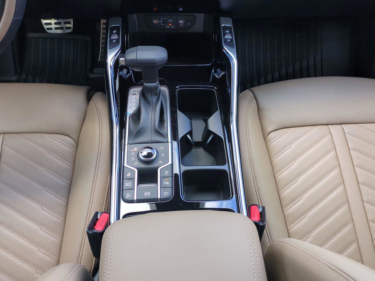 New 2026 Kia Sorento SX Prestige w/ Olive Brown Leather Package image 22