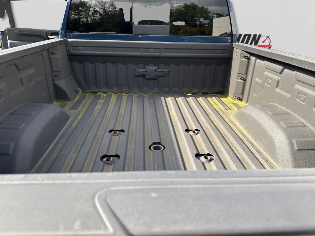 Used 2021 Chevrolet Silverado 2500 LTZ w/ LTZ Plus Package image 13