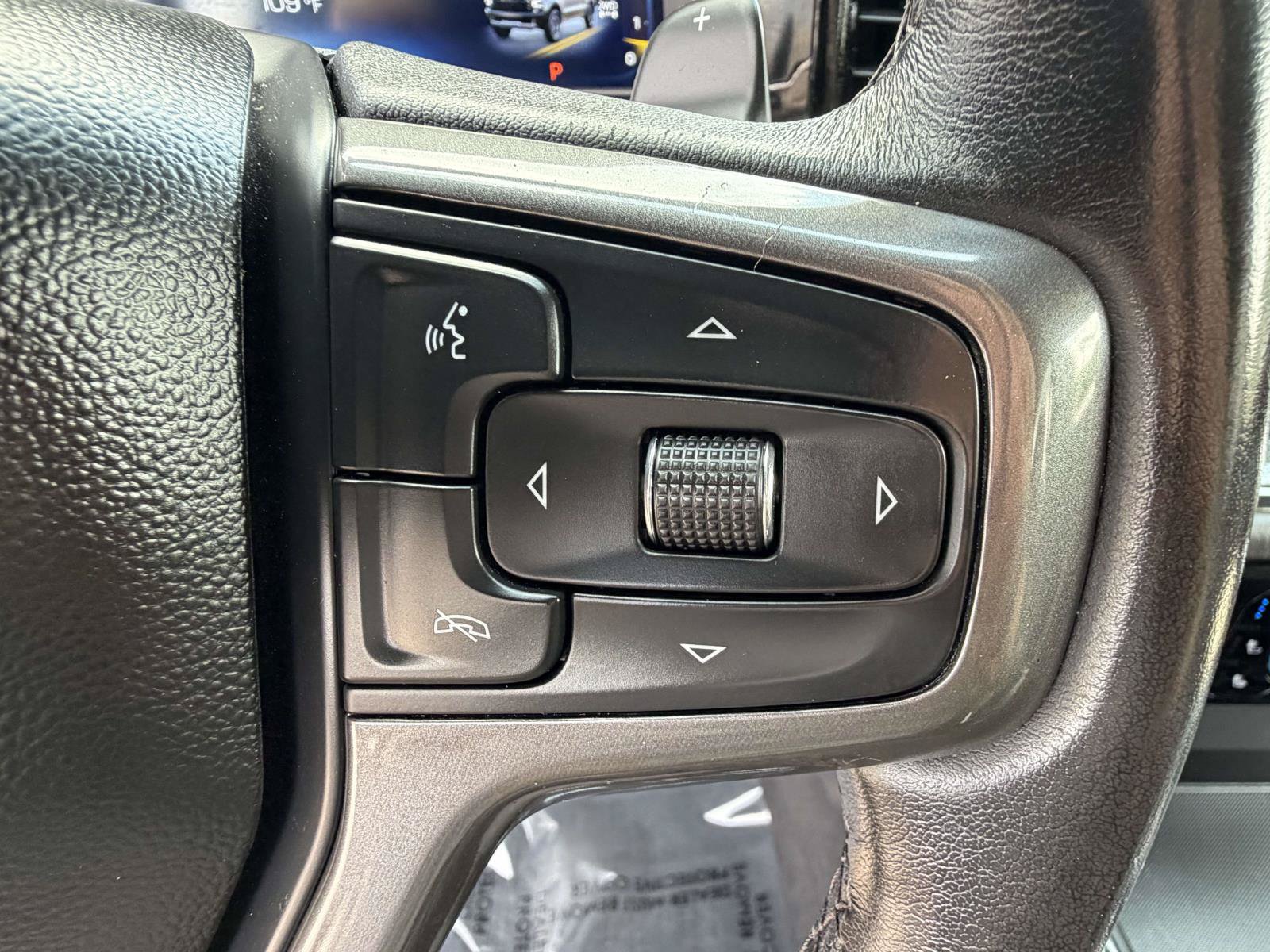 Used 2023 Chevrolet Silverado 1500 ZR2 w/ Technology Package AWD/4WD image 13