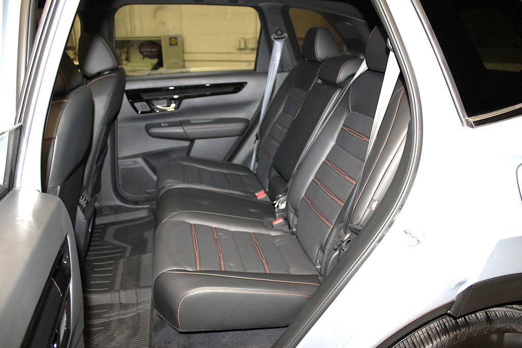 Used 2025 Honda CR-V Sport Touring image 28