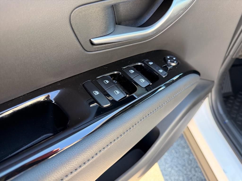 Used 2024 Hyundai Santa Cruz Limited image 15