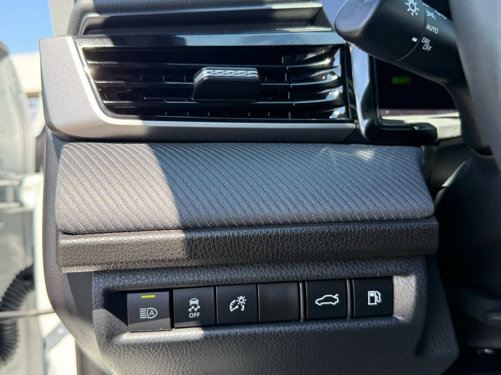 Used 2026 Toyota Camry SE w/ Convenience Package FWD image 15