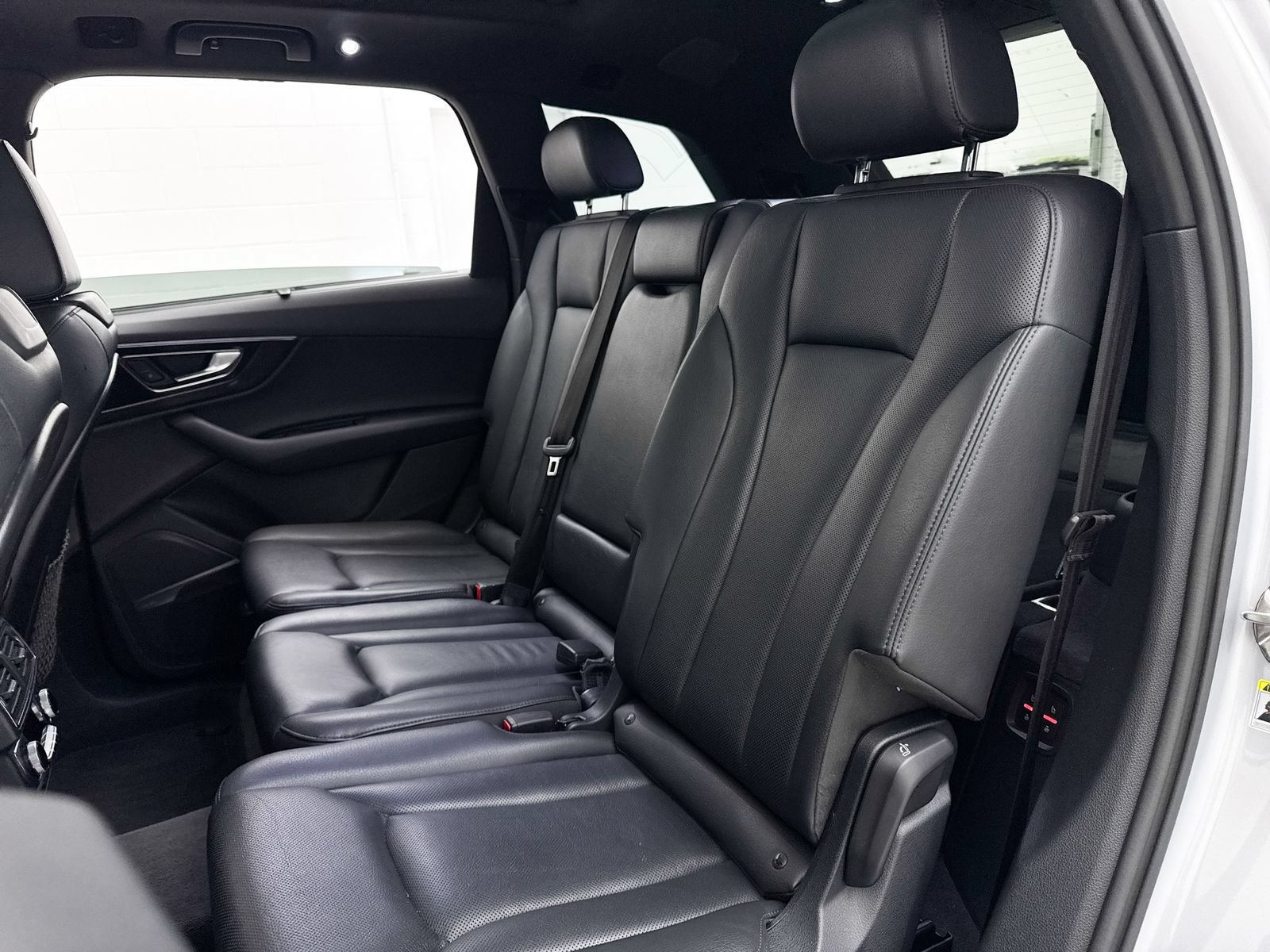 Used 2019 Audi Q7 3.0T Prestige w/ Prestige Package AWD/4WD image 29