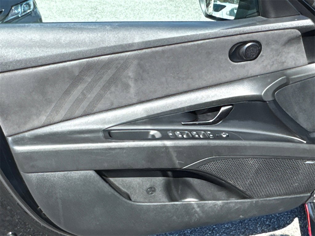 Used 2023 Hyundai Elantra N image 10