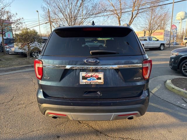 Used 2016 Ford Explorer XLT w/ Equipment Group 202A image 5
