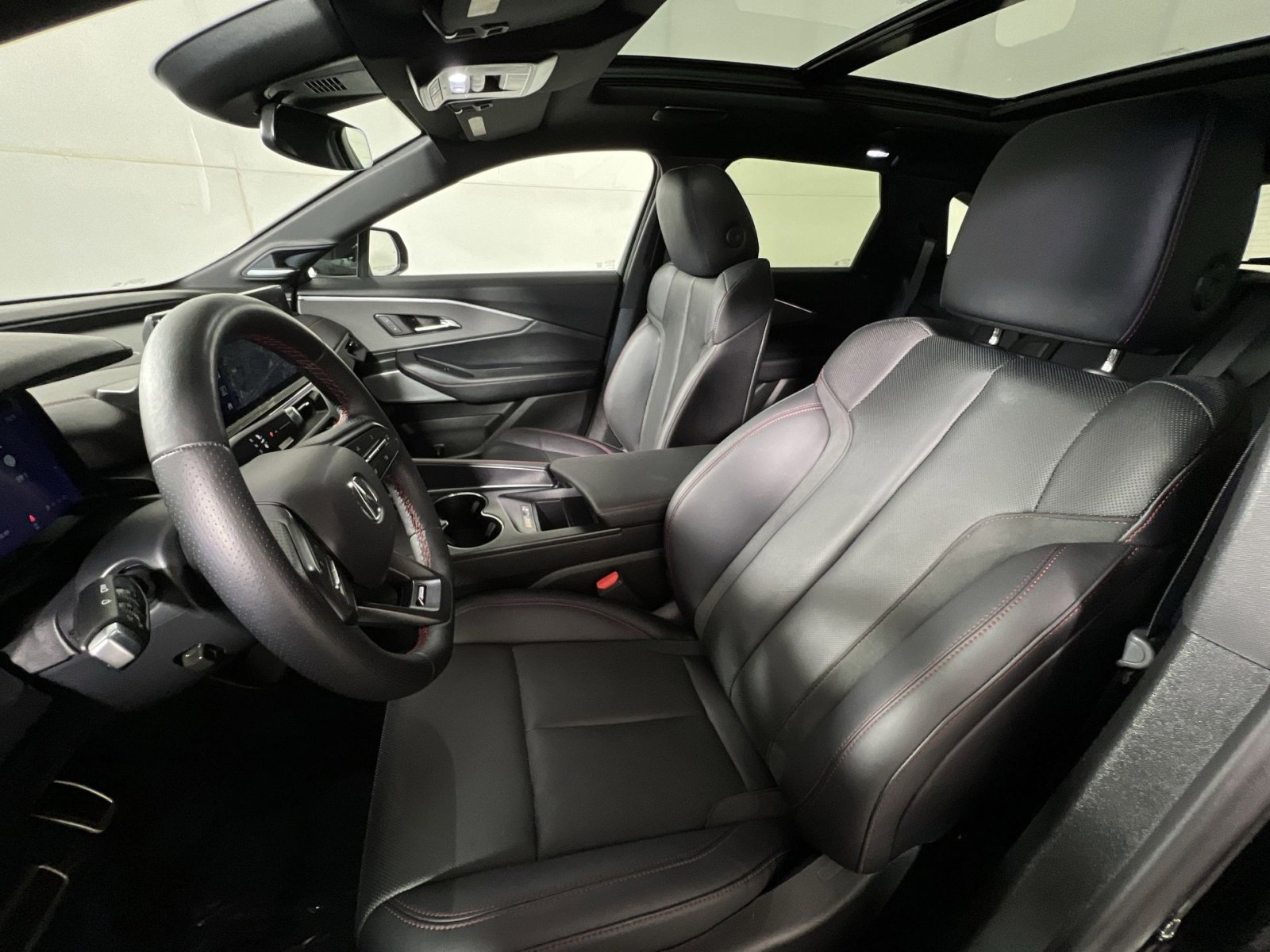 Used 2024 Acura ZDX A-Spec image 13